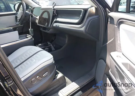 2025 Rivian R1S Adventure Dual Motor Large Pack/Adventure Dual Motor Max Pack из США, поврежденный, VIN 7PDSGBBA8SN047359